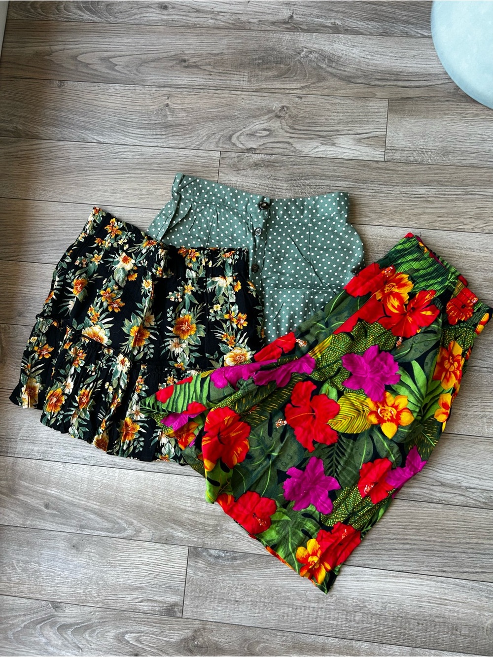 Women’s Floral & Polka Dot Skirt Set - Mixed Green, Black, Red
